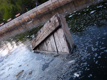 Trash in the Rideau Canal locks