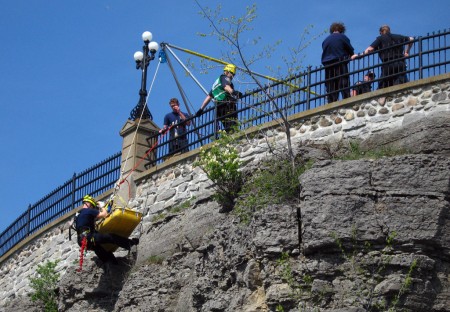 Cliff and rescue workers