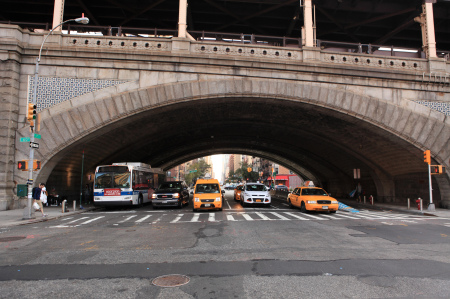 Bus and taxis under 59th Street Bridge