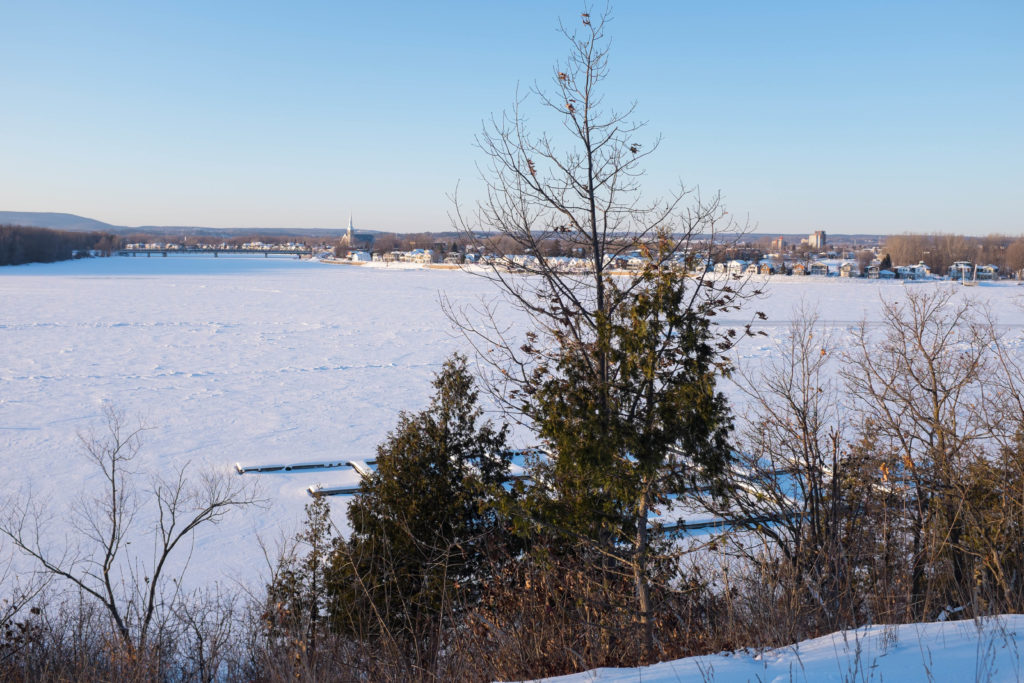 Frozen Ottawa river – a sibilant intake of breath